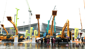 綠色智造，引領(lǐng)“芯”未來(lái) | 山推挖掘機(jī)多款頂級(jí)裝備亮相2021年長(zhǎng)沙國(guó)際工程機(jī)械展